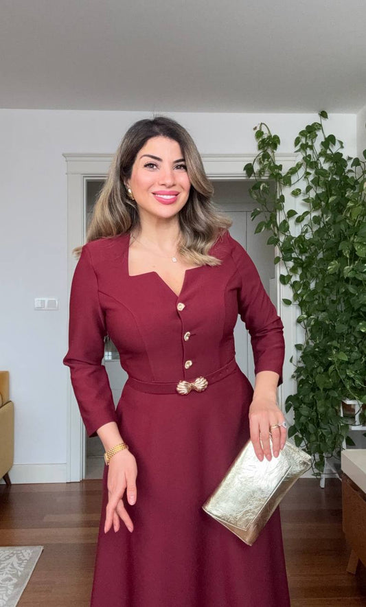 MIDI DRESS WITH GOLD BUTTON AND BELT DETAIL – BURGUNDY