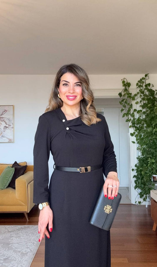 GOLD BUTTON DETAIL BELTED MAXI DRESS – BLACK