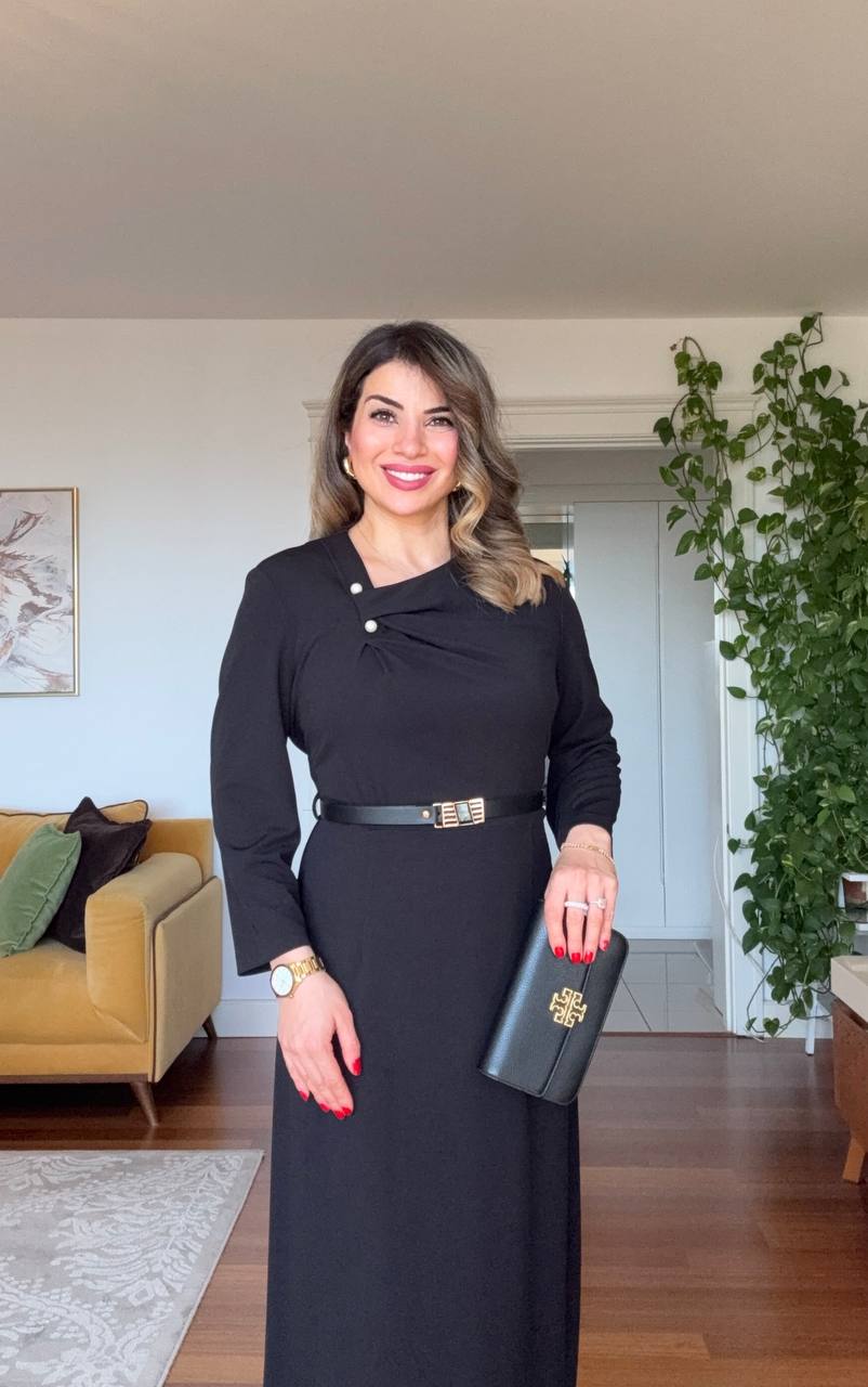 GOLD BUTTON DETAIL BELTED MAXI DRESS – BLACK