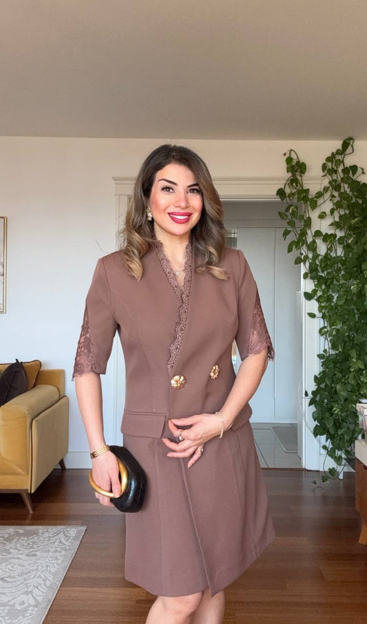 LACE-DETAILED DOUBLE-BREASTED BLAZER DRESS - BROWN