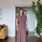 GOLD BUCKLE DETAIL WAIST ACCENT SHORT SLEEVE MIDI DRESS – BROWN