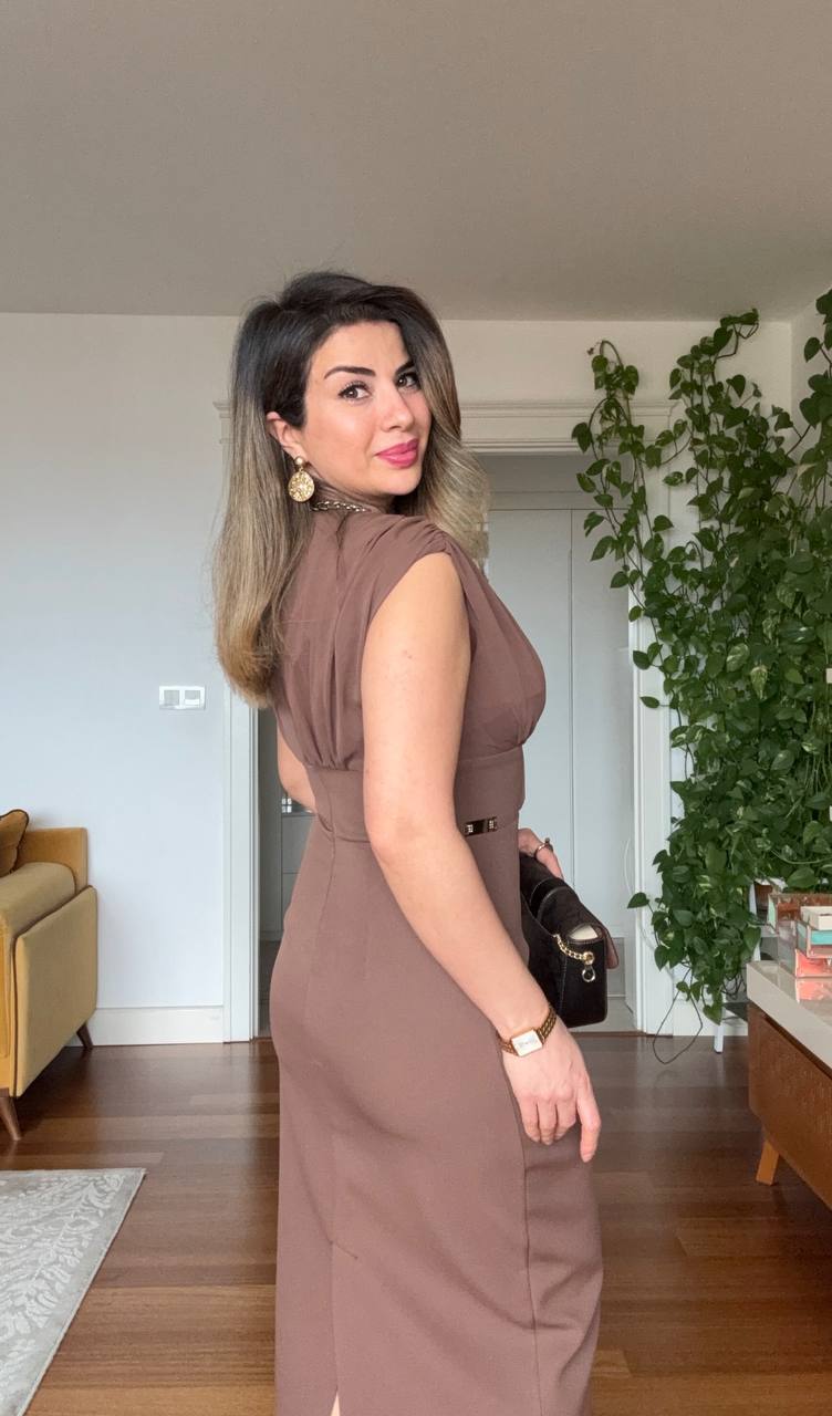 ELEGANT V-NECK MIDI DRESS - BROWN