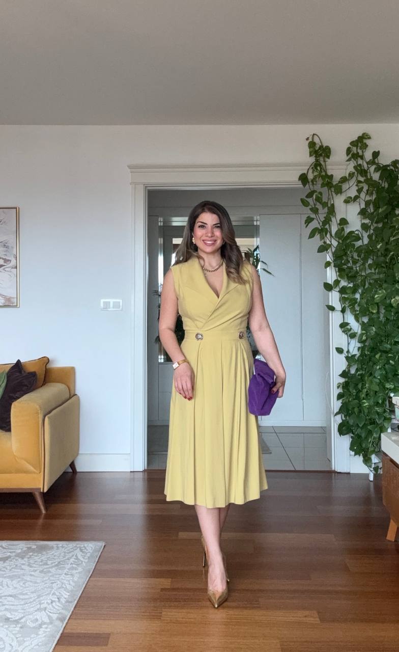 CROSSOVER NECK PLEATED WAIST-EMPHASIZED MIDI DRESS - YELLOW