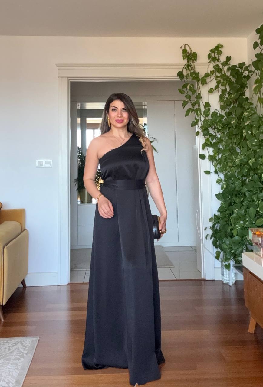 ONE SHOULDER SATIN MAXI DRESS BLACK