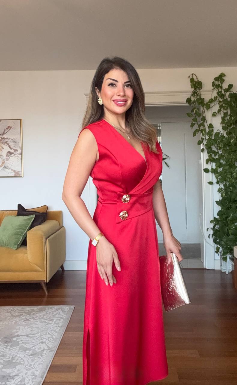 GOLD BUTTON DETAIL WRAP DRESS – RED
