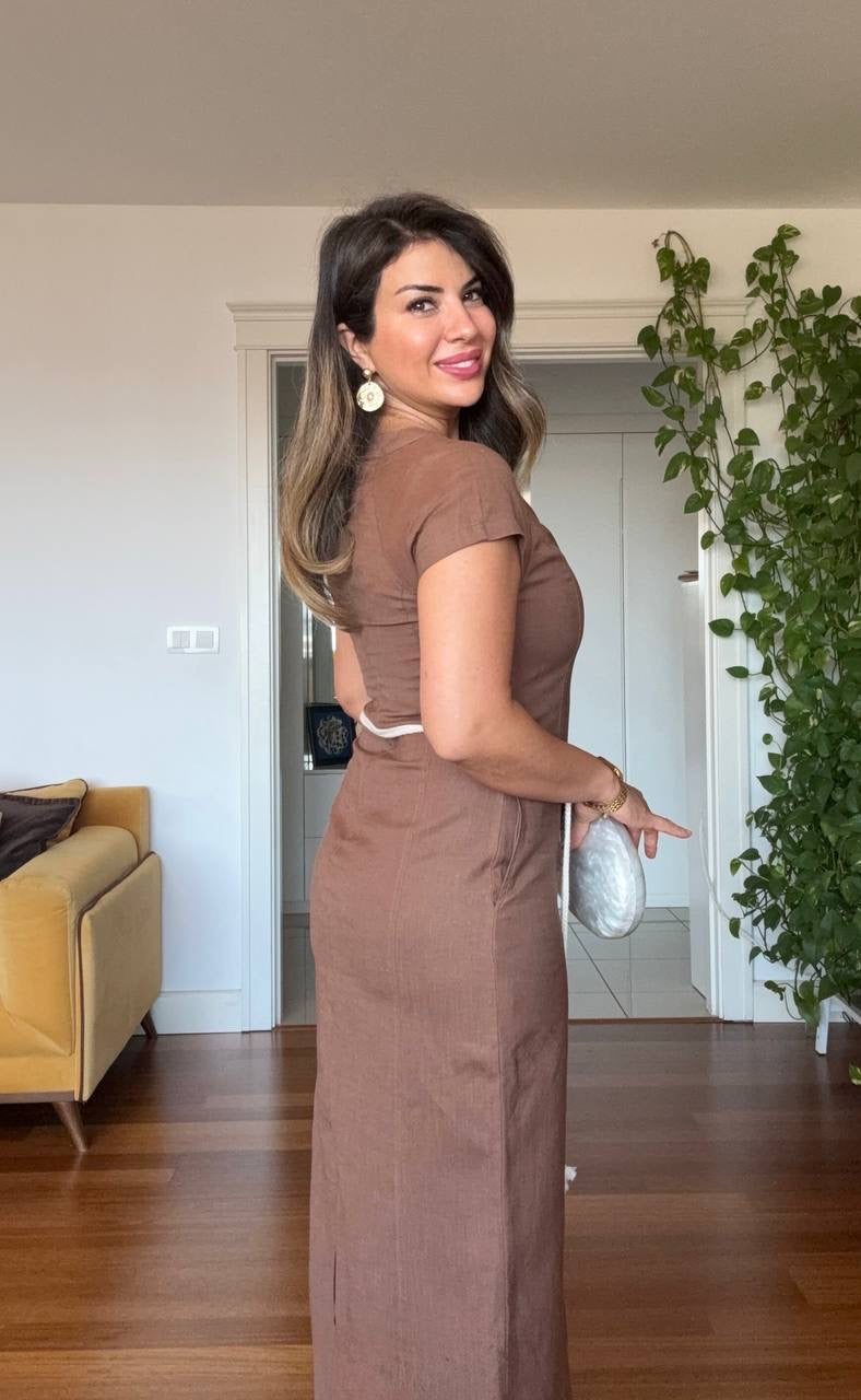 V-NECK SHORT SLEEVE MIDI DRESS - BROWN