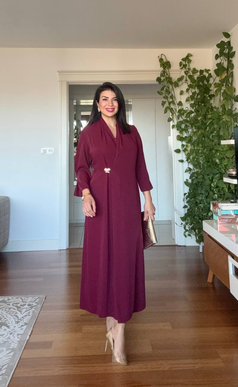 SHAWL COLLAR GOLD BUCKLE DETAIL FLOWY MAXI DRESS - BURGUNDY