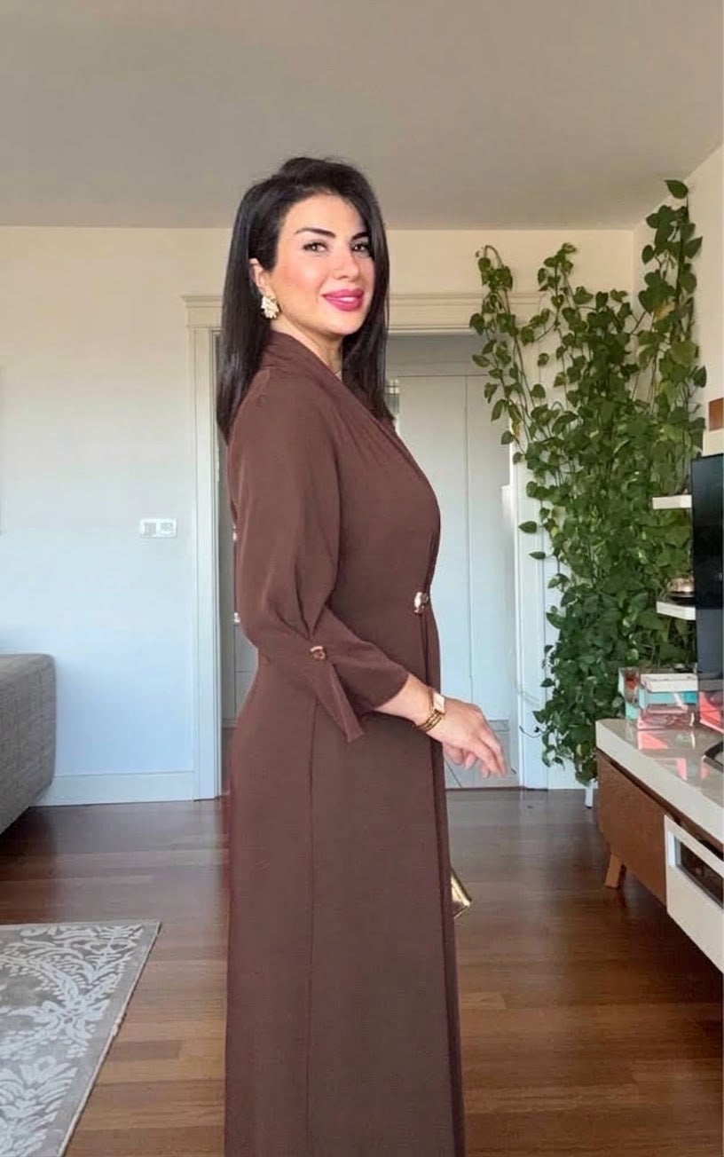 SHAWL COLLAR GOLD BUCKLE DETAIL FLOWY MAXI DRESS - MOCHA BROWN