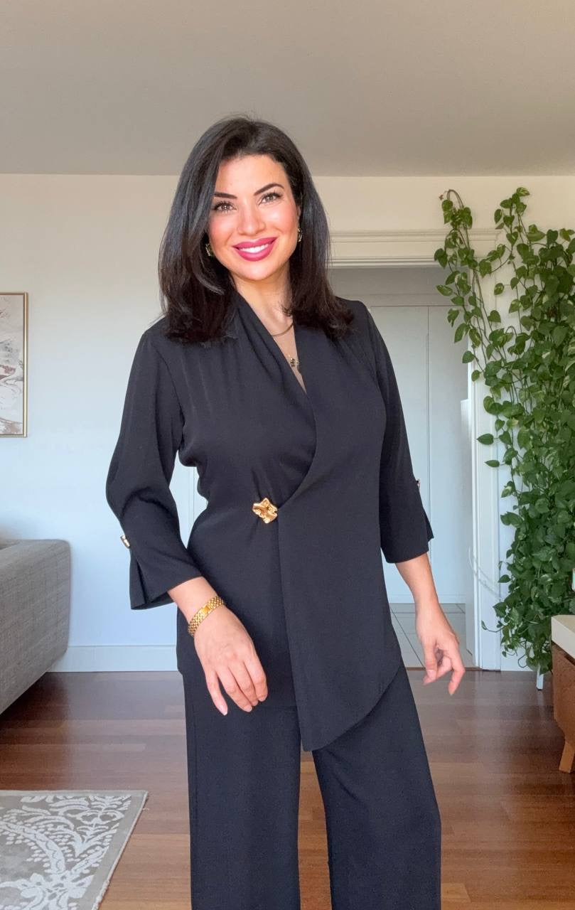 GOLD BUCKLE DETAIL CROSSOVER BLAZER SET - BLACK