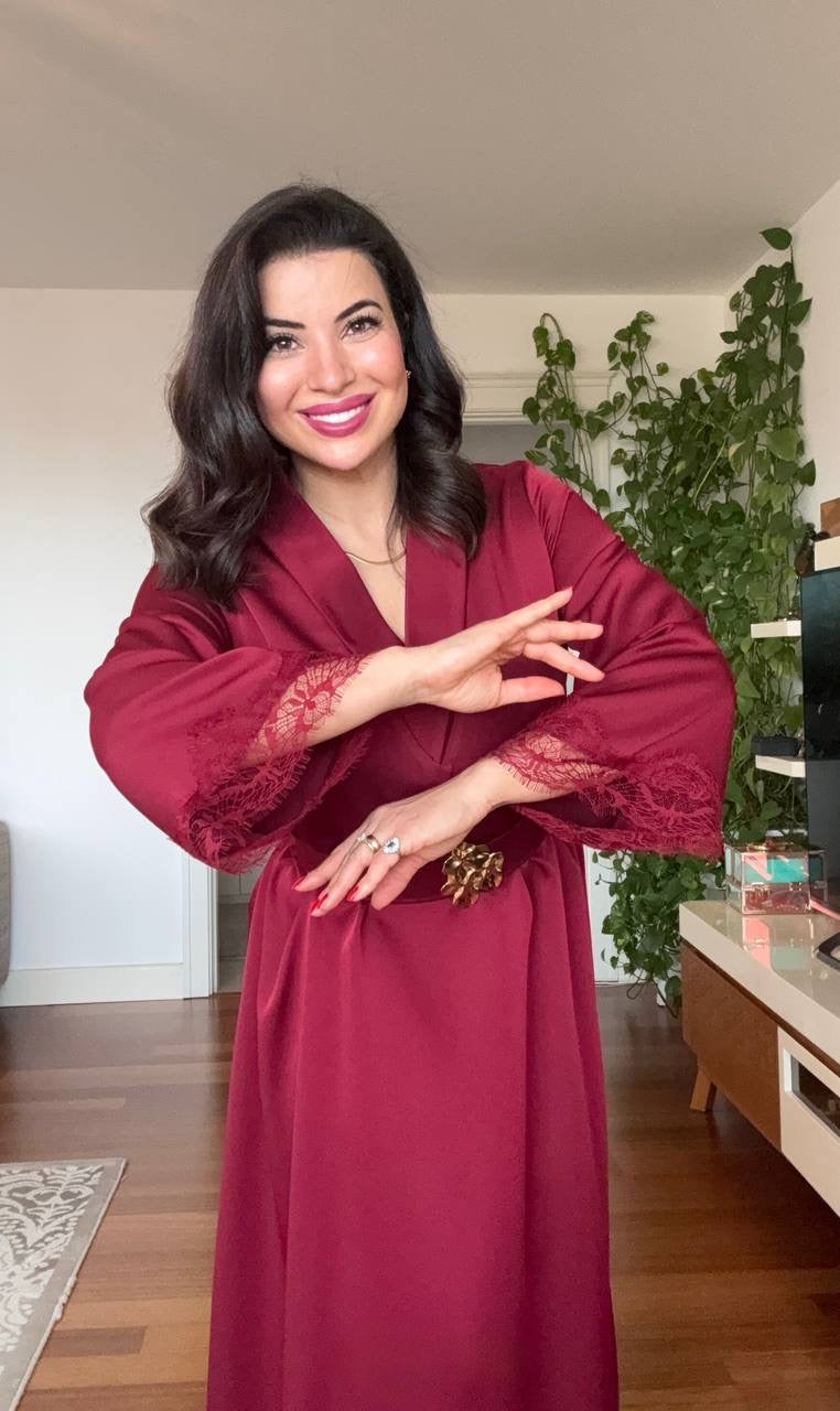LACE-CUFFED BELTED MAXI DRESS BURGUNDY