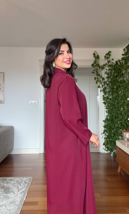 V-NECK LONG DRESS WITH SCARF DETAIL AND GOLD-TONE ACCENT - BURGUNDY