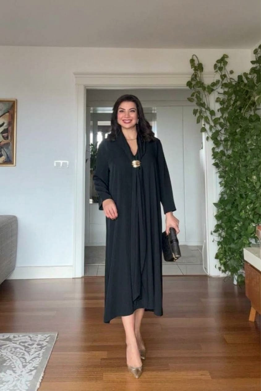 V-NECK LONG DRESS WITH SCARF DETAIL AND GOLD-TONE ACCENT - BLACK