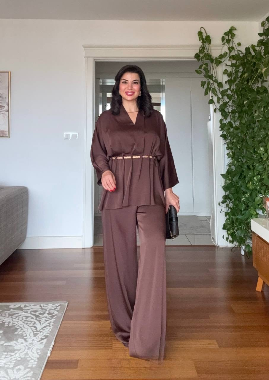 V-NECK SATIN-LOOK BLOUSE AND WIDE-LEG TROUSER SET - BROWN