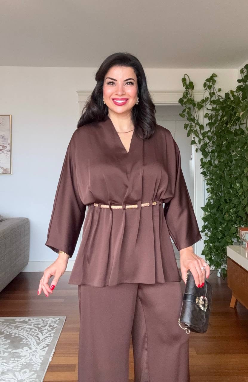 V-NECK SATIN-LOOK BLOUSE AND WIDE-LEG TROUSER SET - BROWN