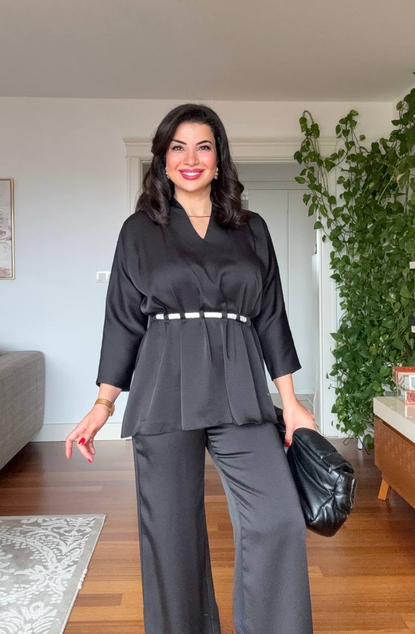 V-NECK SATIN-LOOK BLOUSE AND WIDE-LEG TROUSER SET - BLACK