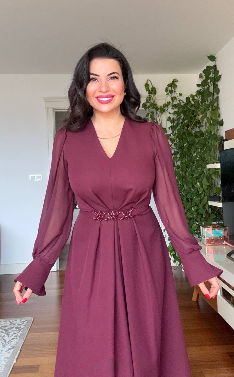 V-NECK MIDI DRESS WITH STONE-EMBELLISHED BELT - BURGUNDY