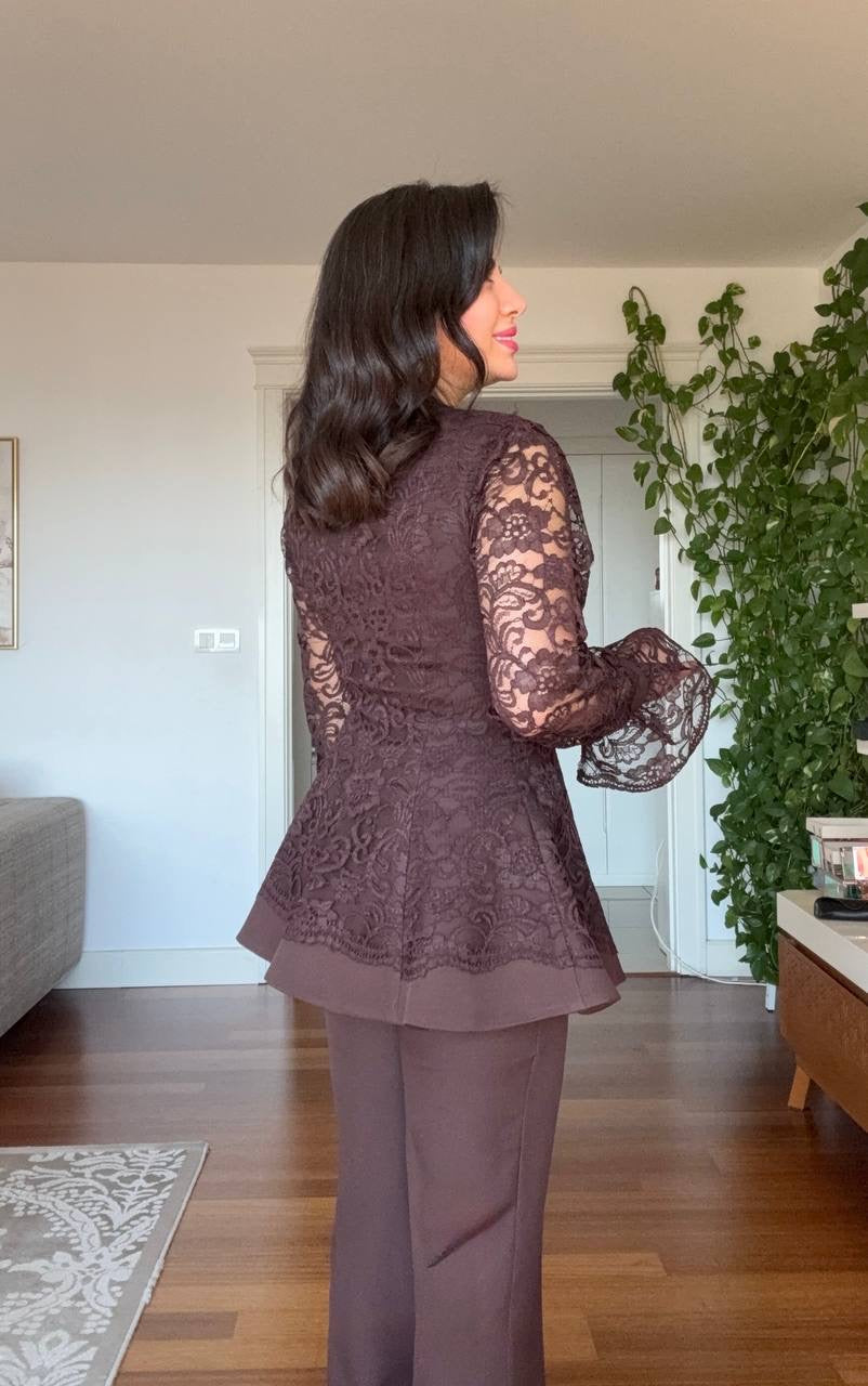 LACE JACKET WITH FLOUNCE CUFFS AND WIDE-LEG TROUSERS TWO-PIECE SET - BROWN