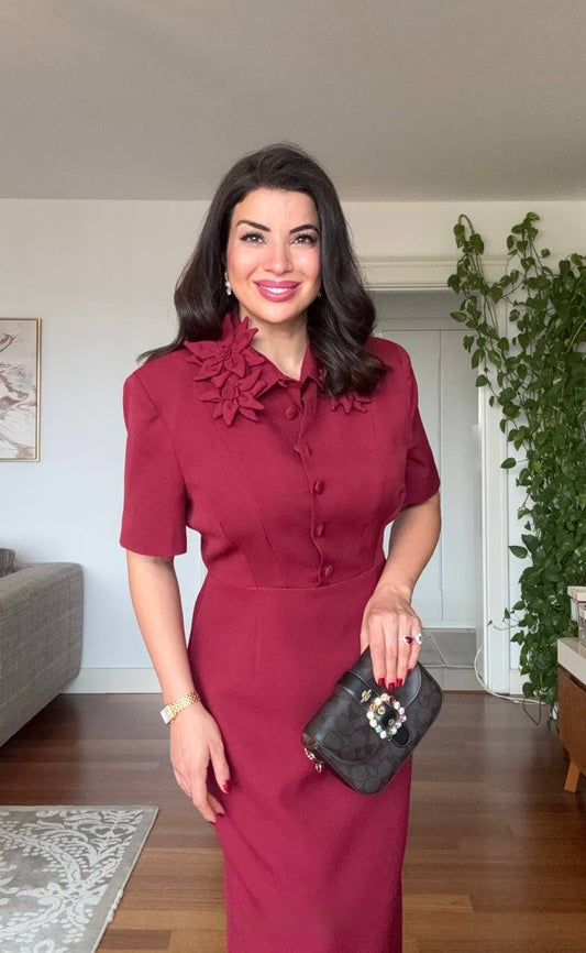 FLORAL APPLIQUÉ COLLARED SHORT-SLEEVE MIDI DRESS - BURGUNDY