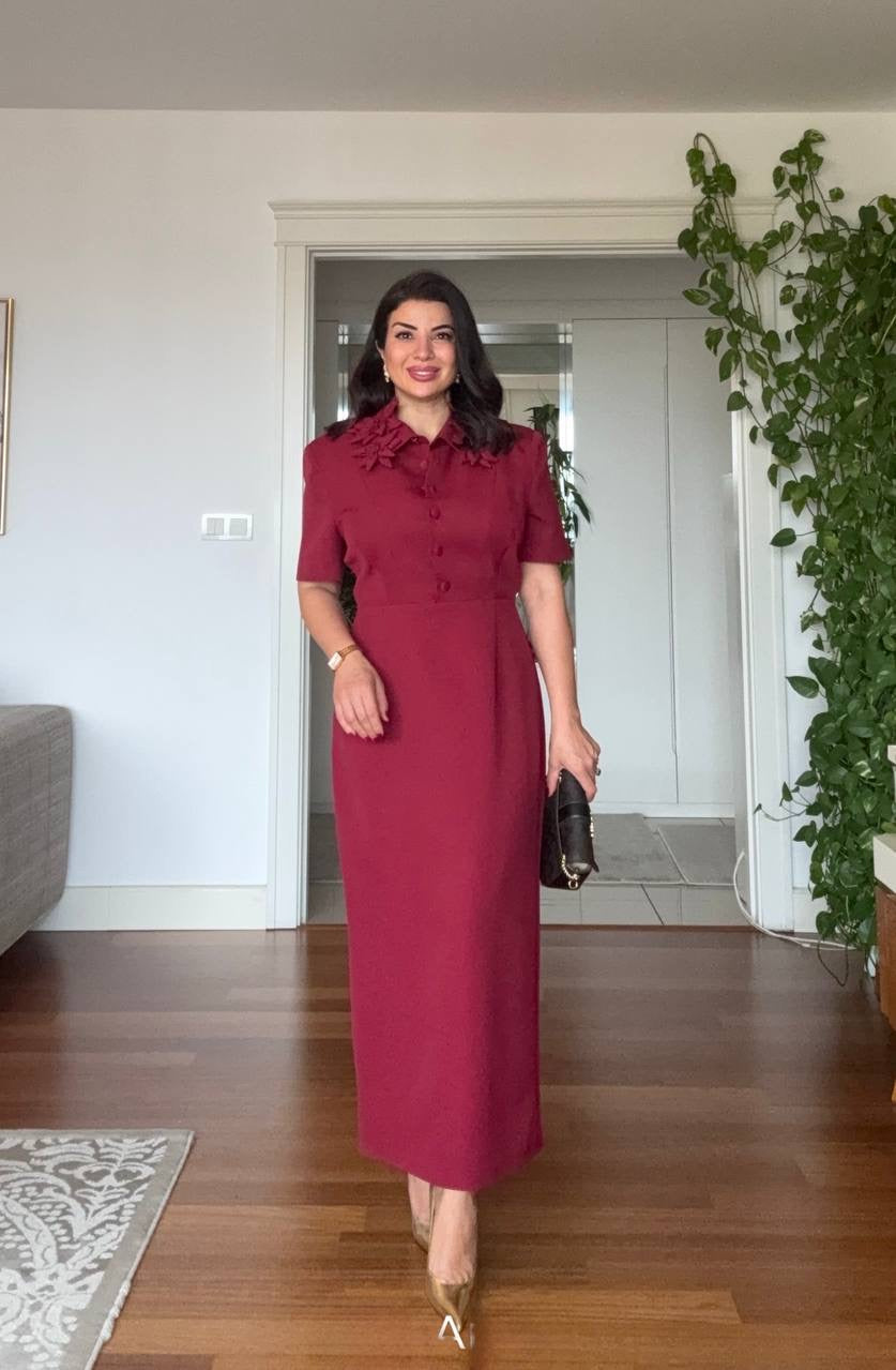 FLORAL APPLIQUÉ COLLARED SHORT-SLEEVE MIDI DRESS - BURGUNDY