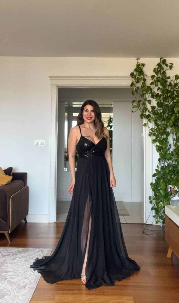 SEQUINED SLIT DETAIL EVENING DRESS – BLACK