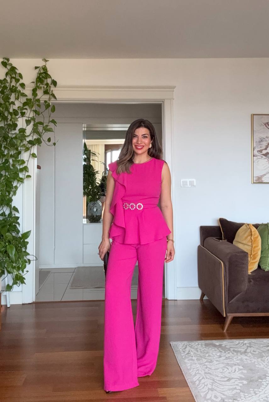SET WITH RHINESTONE BELT AND RUFFLE DETAIL – FUCHSIA