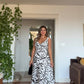 LEAF PATTERNED V-NECK DRESS WITH WAIST TIE – WHİTE & BLACK