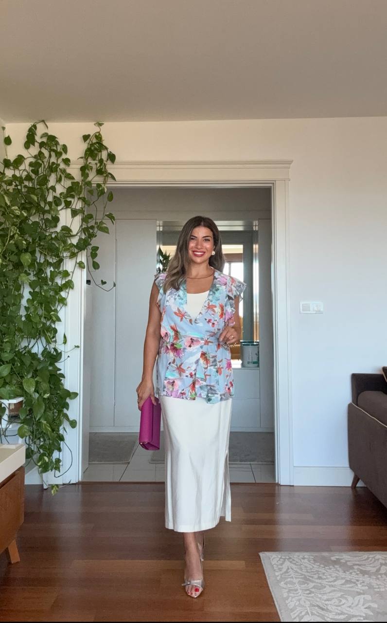 FLORAL PRINT BELTED DRESS WITH BLOUSE DETAIL – BLUE & ECRU