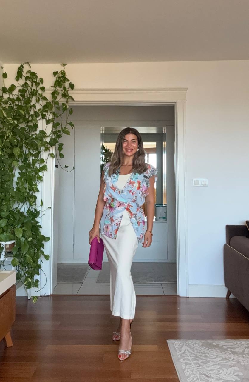 FLORAL PRINT BELTED DRESS WITH BLOUSE DETAIL – BLUE & ECRU
