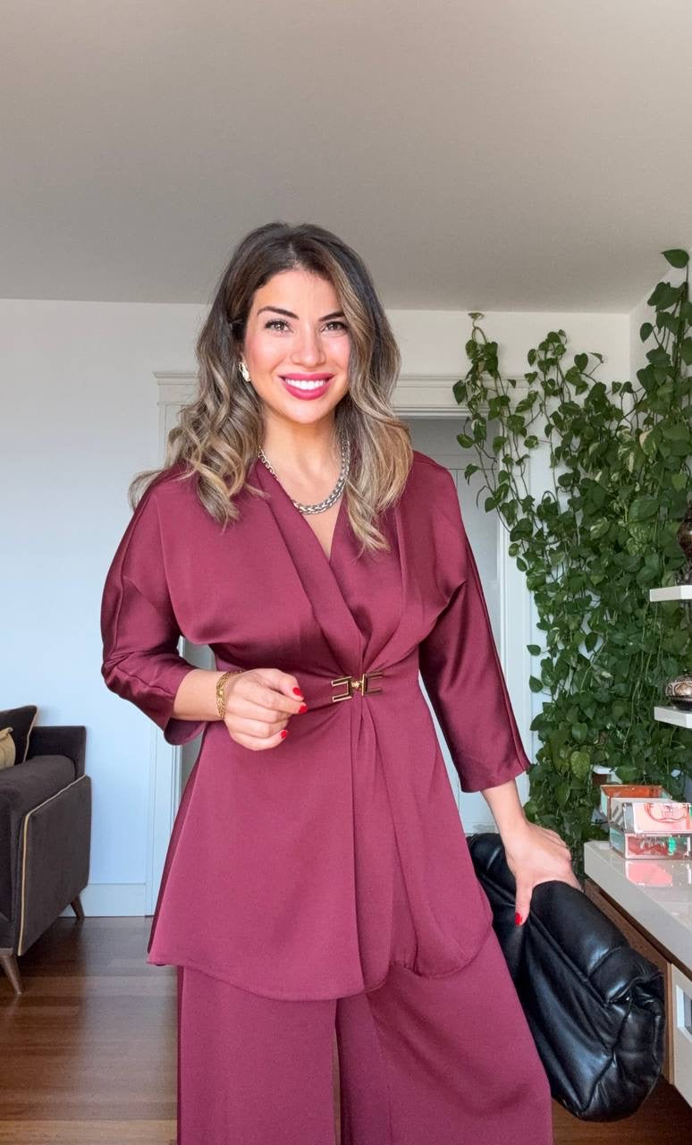 WRAP SUIT WITH GOLD BUCKLE DETAIL – BURGUNDY