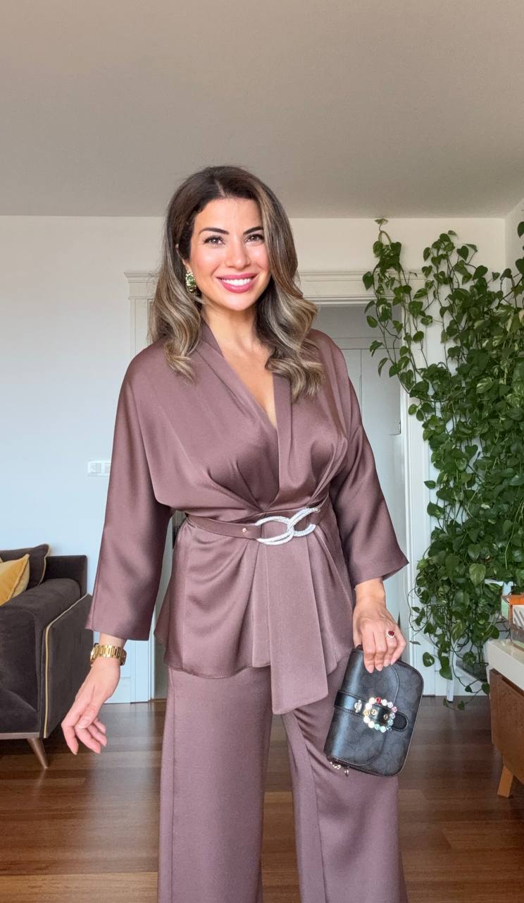 SATIN TEXTURED ELEGANT SET WITH BELT DETAIL - MOCHA BROWN
