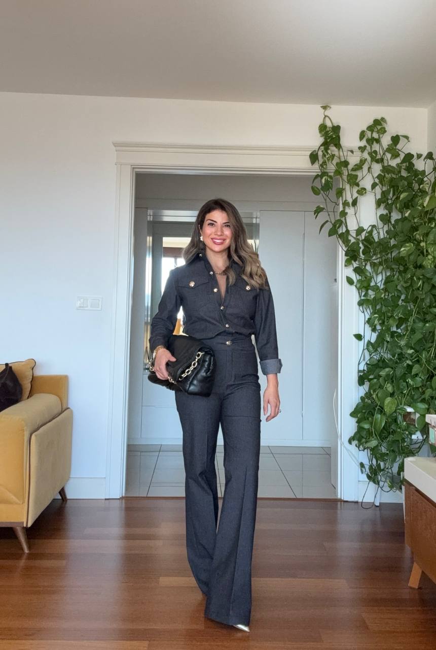 JEAN SET WITH GOLD BUTTON DETAILS – NAVY BLUE