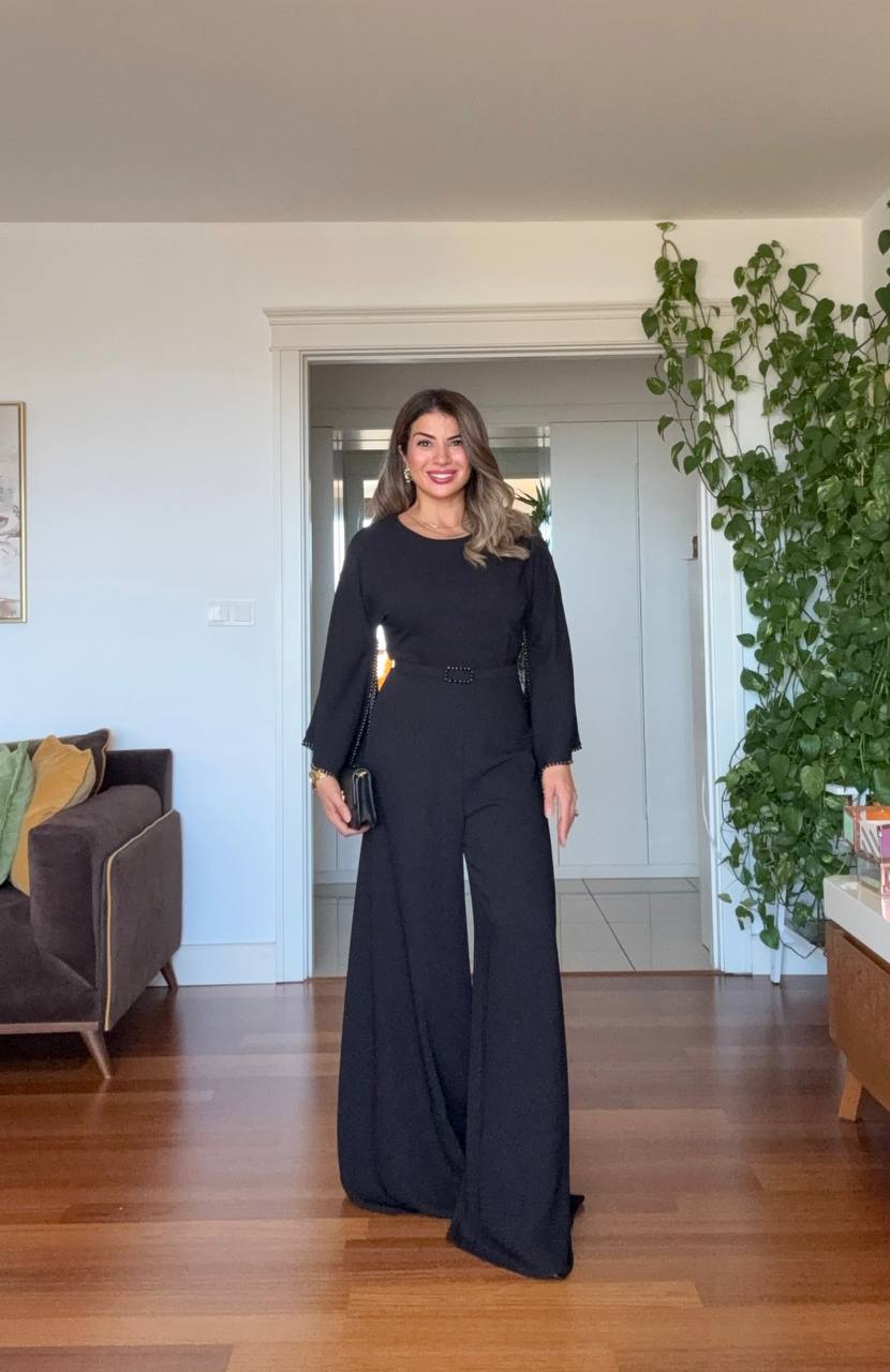 ELEGANT JUMPSUIT WITH STONE-EMBELLISHED BELT – BLACK