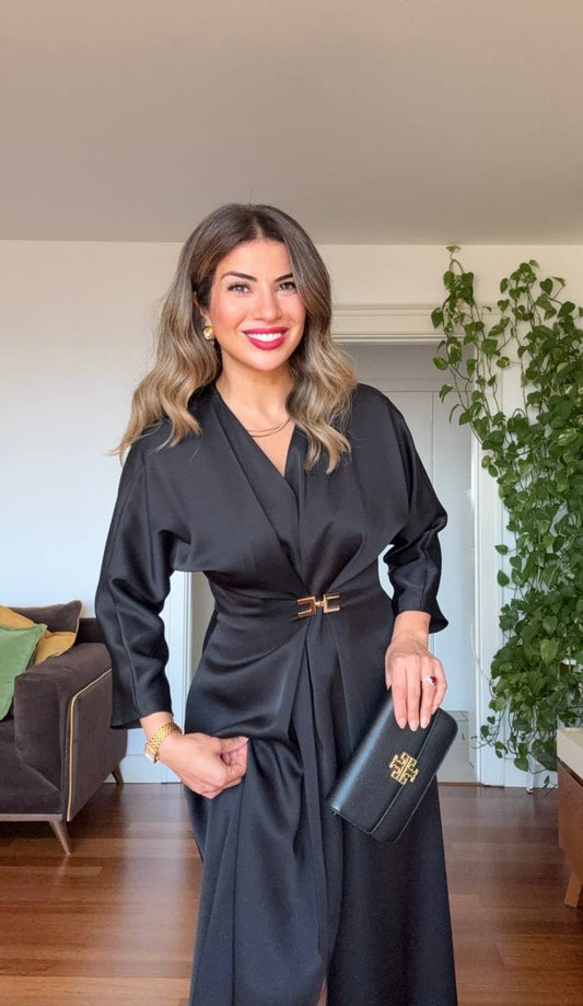 MIDI DRESS WITH GOLD BUCKLE DETAIL – BLACK