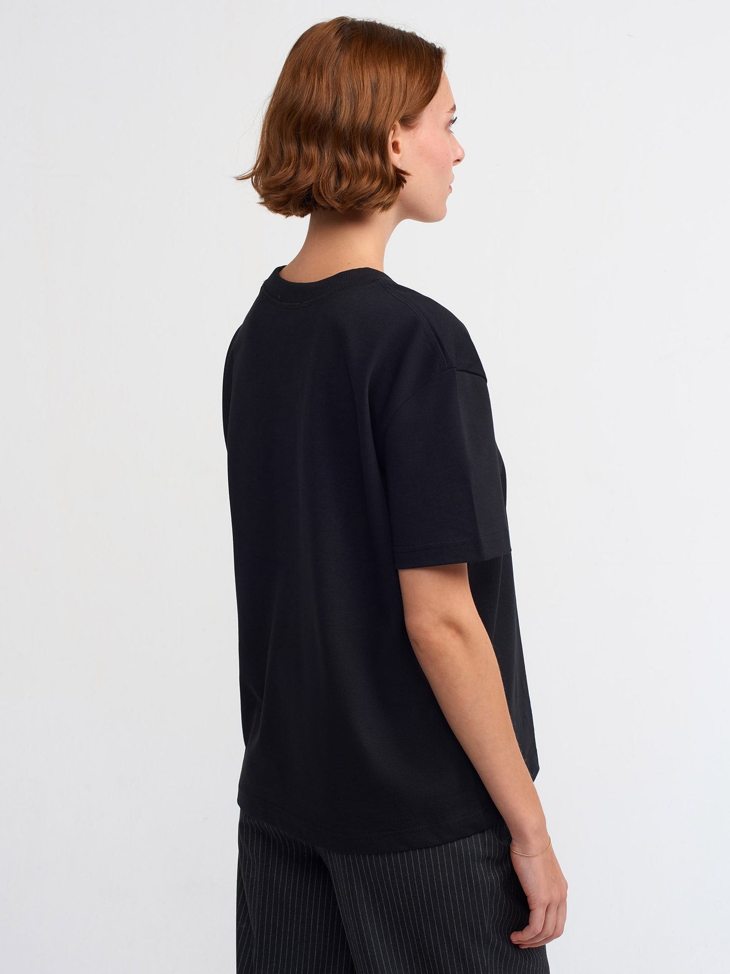 CREW NECK OVERSIZE T-SHIRT - BLACK